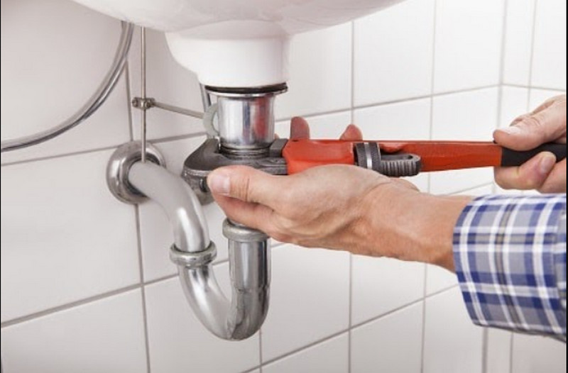Chỉ một vài bước bạn có thể sửa ống nước với bồn rửa.
